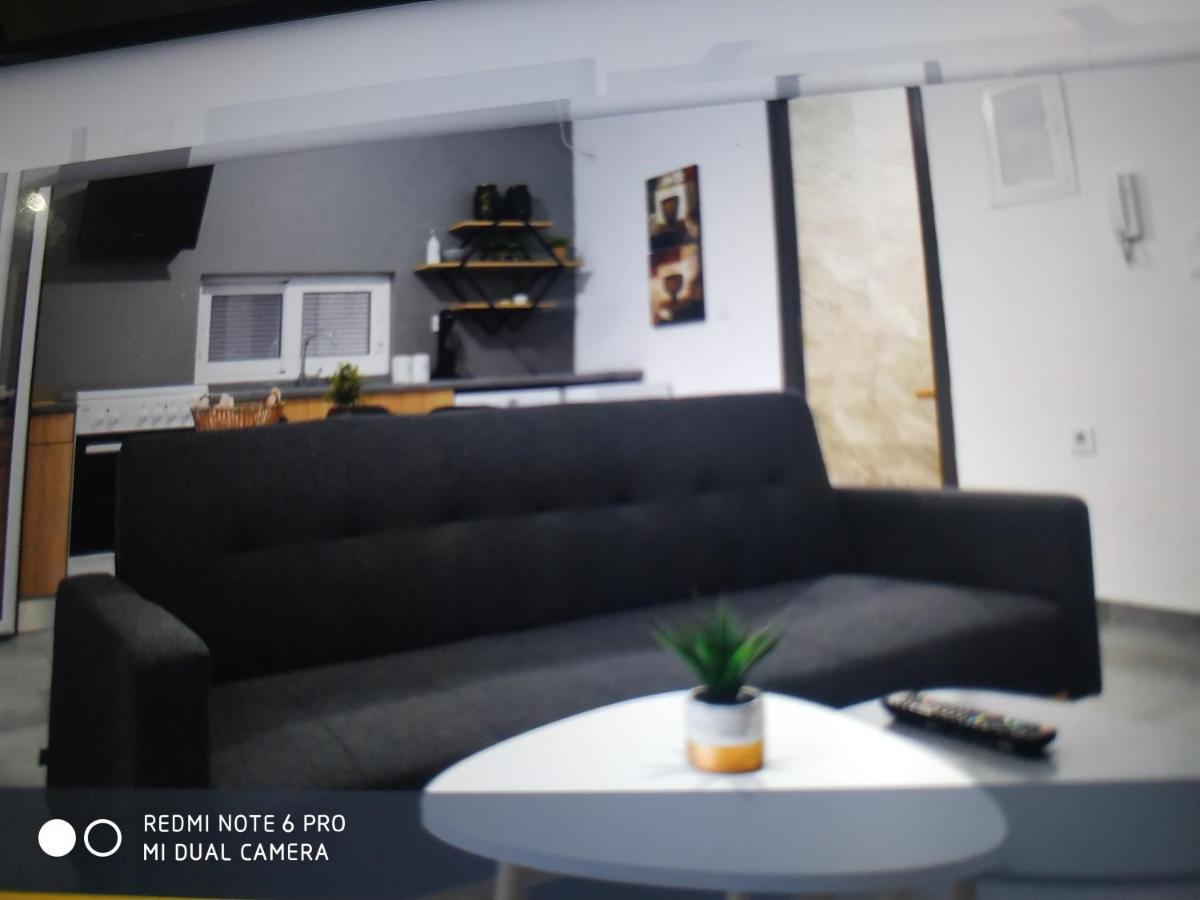 Minimal Apartment Kalamata Luaran gambar