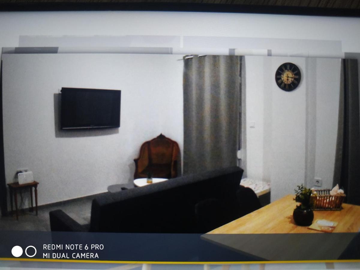 Minimal Apartment Kalamata Luaran gambar